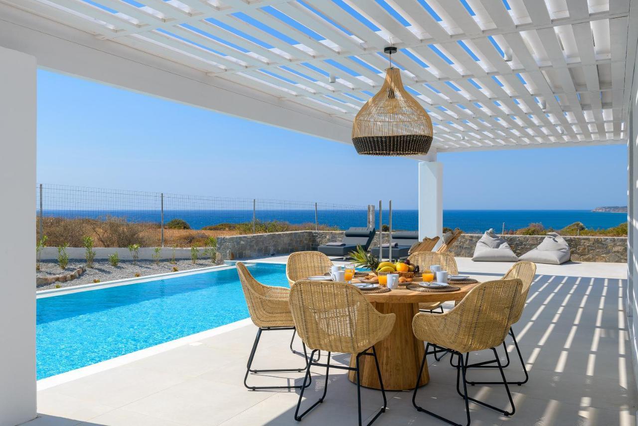 Astrea Villas ラクハニア エクステリア 写真