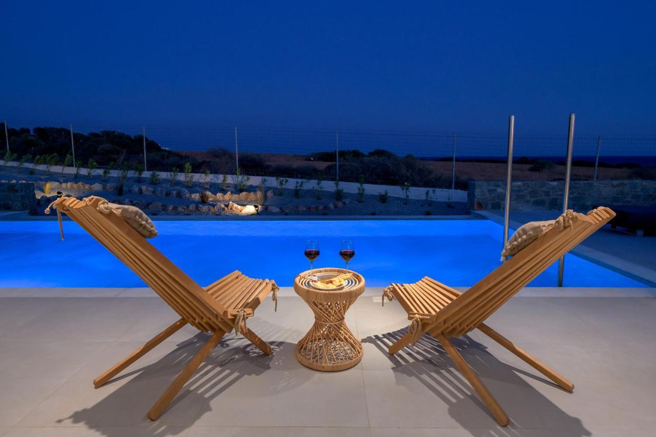 Astrea Villas ラクハニア エクステリア 写真